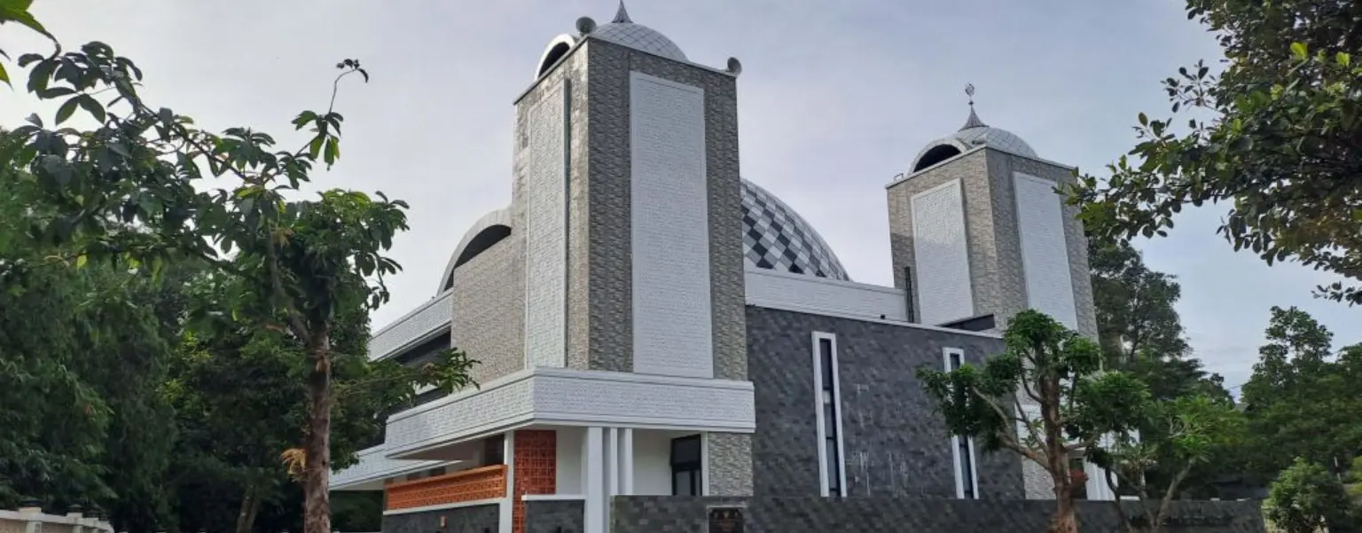 Masjid Nurul Jannah: Pusat Ibadah yang Menghiasi Hidup Warga Cilacap